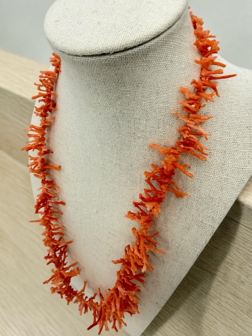 Vintage Angel Skin Branch Coral Necklace 22” Salmon Gold Hidden Clasp Boho Lux - Picture 4 of 17